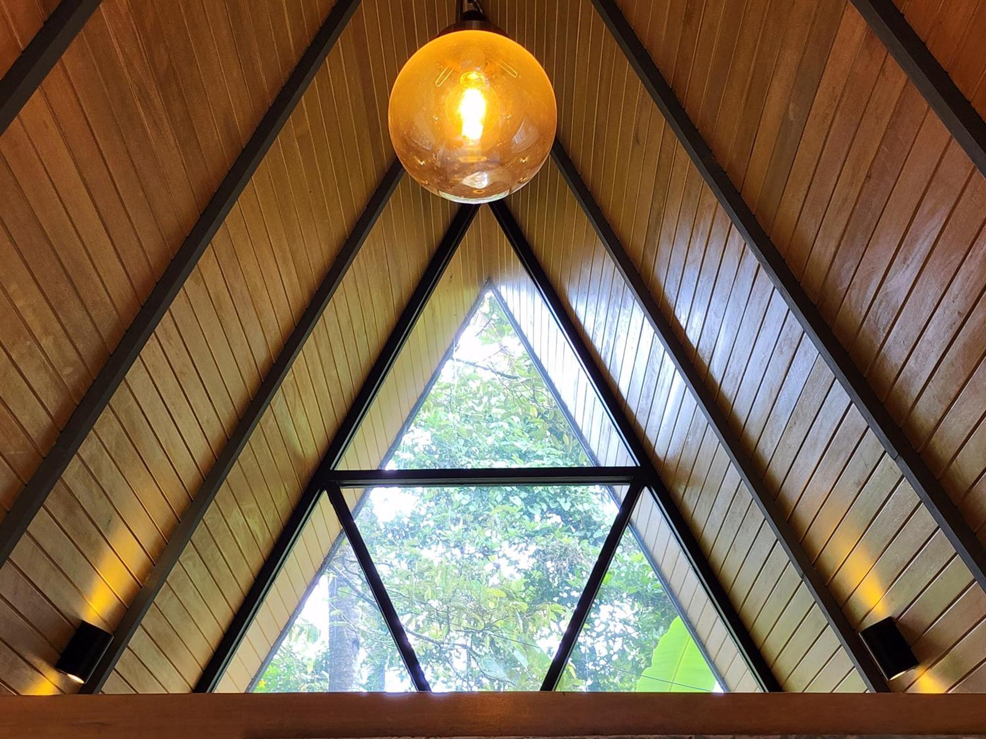 Delta Casa Ubud-jungle With Volcano View & Hot Tub Payangan